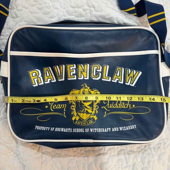 Ravenclaw Quidditch Messenger Tote Laptop Bag - Picture 5 of 6